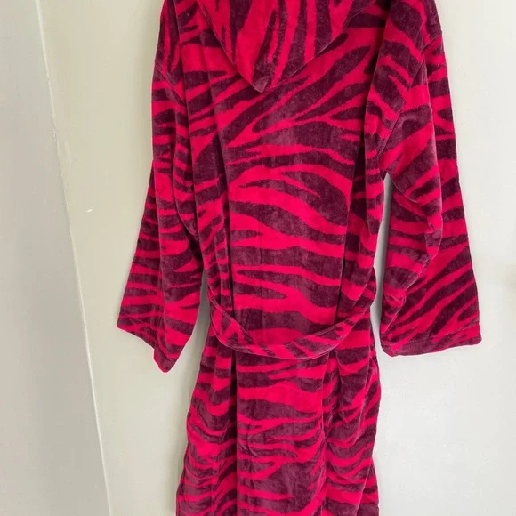 Roberto Cavalier Unisex Zebra Shawl Bathrobe Red Size XXL - Picture 8 of 15